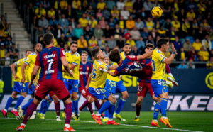 Cadiz vs FC Barcelona (02:00 – 14/04) | Xem lại trận đấu