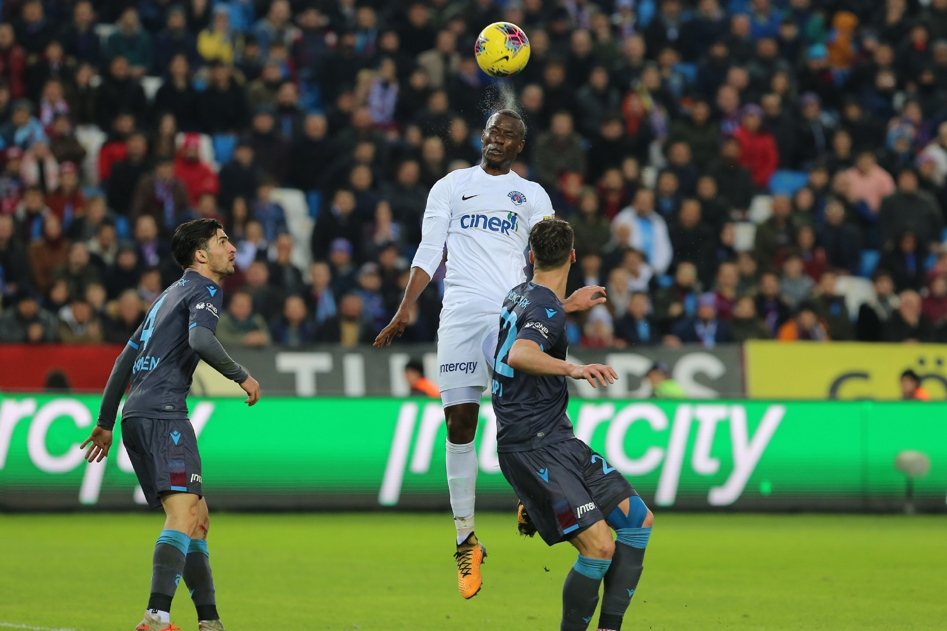 Nhận định soi kèo Kasimpasa vs Trabzonspor lúc 01h30 ngày 19/8/2025