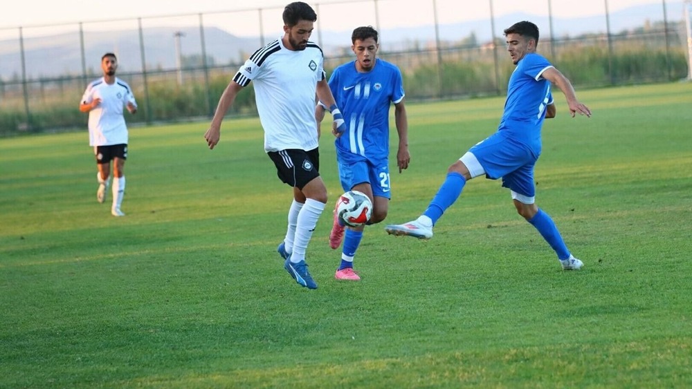 Nhận định soi kèo Bursa Yildırımspor vs Altay lúc 19h00 ngày 2/9/2025